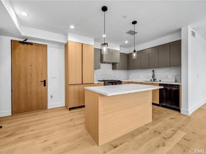 10352 Riverside Drive 203A, Toluca Lake CA 91602