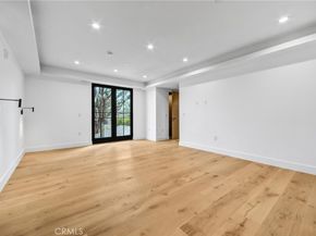 10352 Riverside Drive 203A, Toluca Lake CA 91602