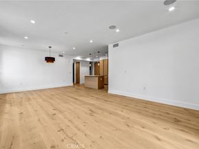 10352 Riverside Drive 203A, Toluca Lake CA 91602