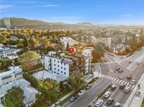 10352 Riverside Drive 203A, Toluca Lake CA 91602