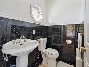 1606 Glenmont Drive, Glendale CA 91207