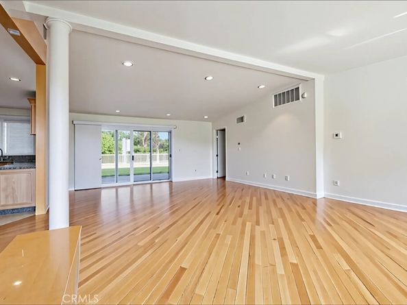 1606 Glenmont Drive, Glendale CA 91207