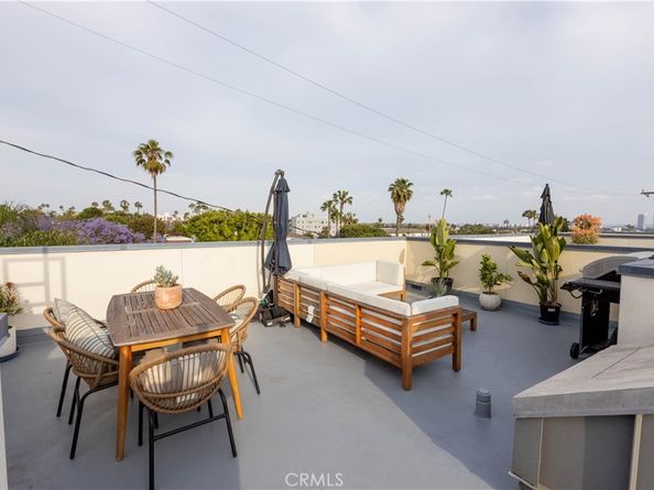 1250 N Harper Avenue 306, West Hollywood CA 90046