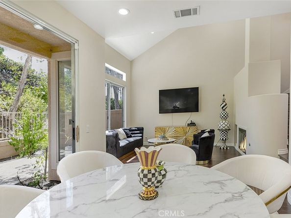 1942 Caminito De La Valle, Glendale CA 91208
