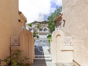 1942 Caminito De La Valle, Glendale CA 91208