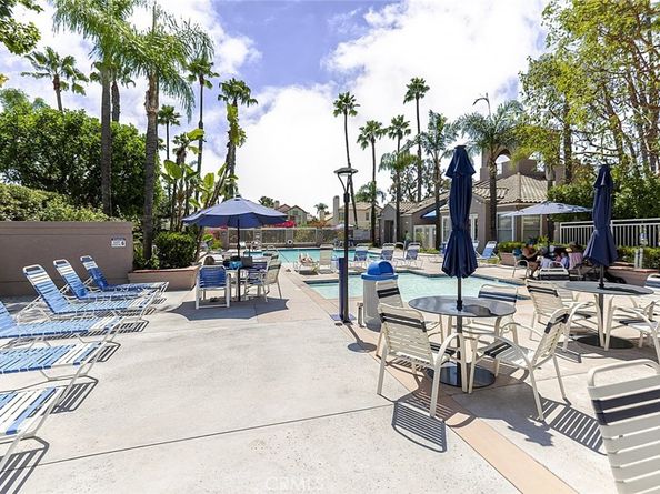1942 Caminito De La Valle, Glendale CA 91208