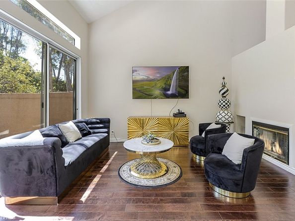 1942 Caminito De La Valle, Glendale CA 91208