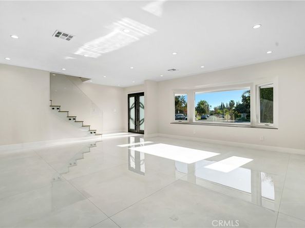 13433 Ebell Street, Panorama City CA 91402