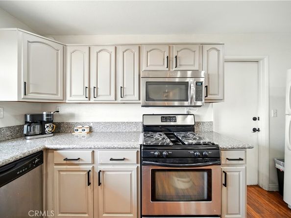 521 Baseline Road, La Verne CA 91750