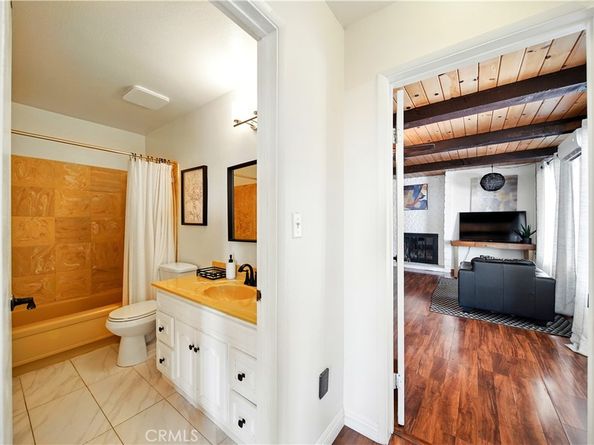 521 Baseline Road, La Verne CA 91750