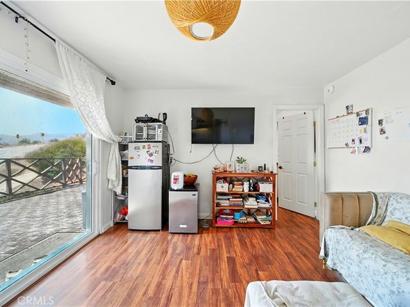 521 Baseline Road, La Verne CA 91750