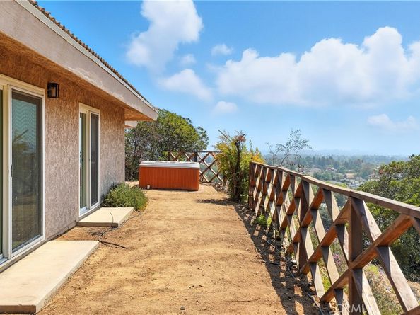 521 Baseline Road, La Verne CA 91750