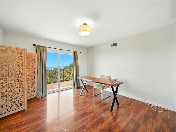 521 Baseline Road, La Verne CA 91750