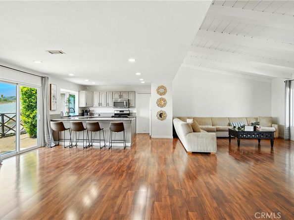 521 Baseline Road, La Verne CA 91750