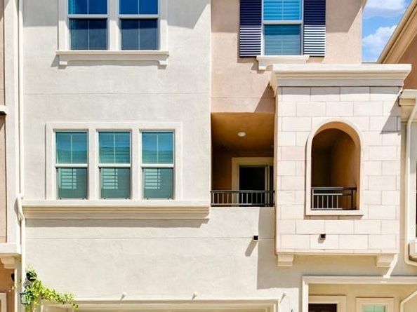 606 White Oaks, Lake Forest CA 92610