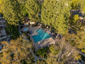 921 Creekside Dr, Fullerton CA 92833