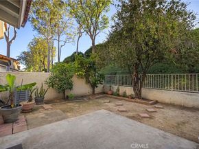 921 Creekside Dr, Fullerton CA 92833