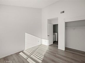 921 Creekside Dr, Fullerton CA 92833