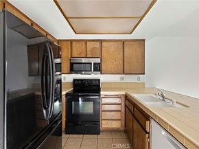 921 Creekside Dr, Fullerton CA 92833