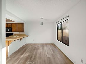 921 Creekside Dr, Fullerton CA 92833