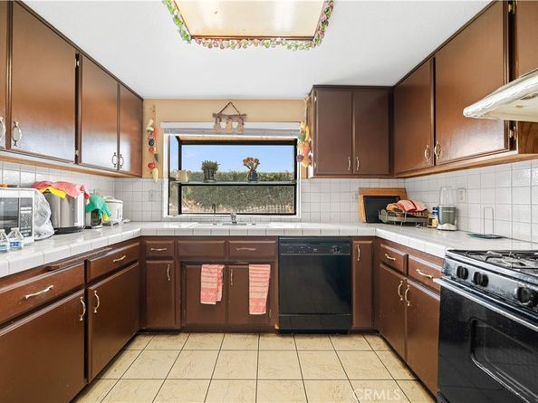 104 Poxon Place, West Covina CA 91790