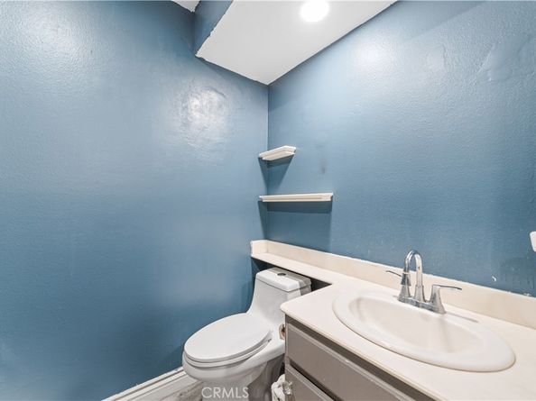 2008 E 5th Street, Ontario CA 91764