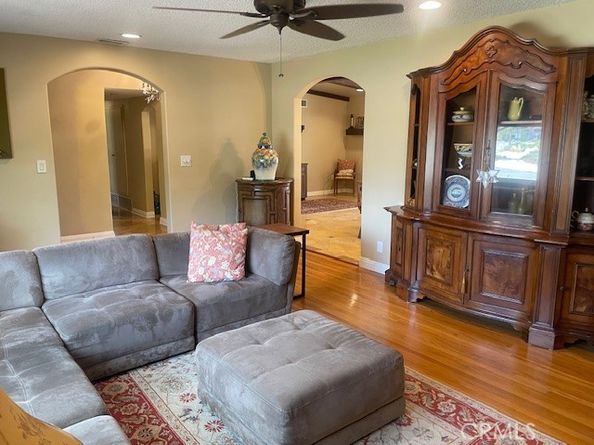 944 Richmond Drive, Claremont CA 91711