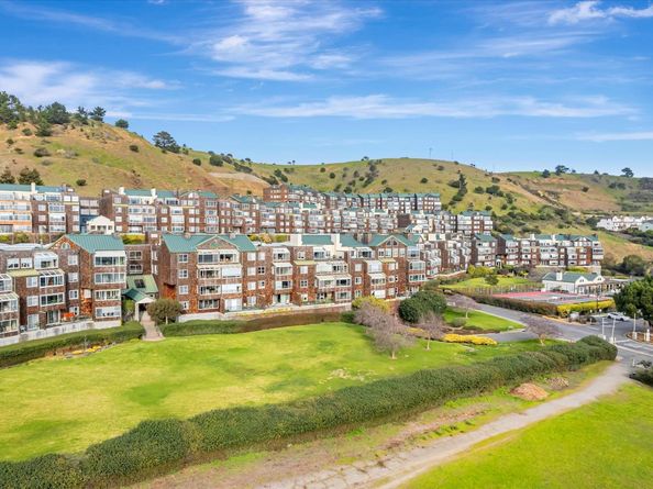 1300 Quarry Court 213, Richmond CA 94801