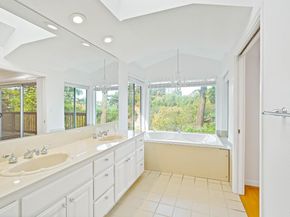 1015 Regio Court, Lafayette CA 94549