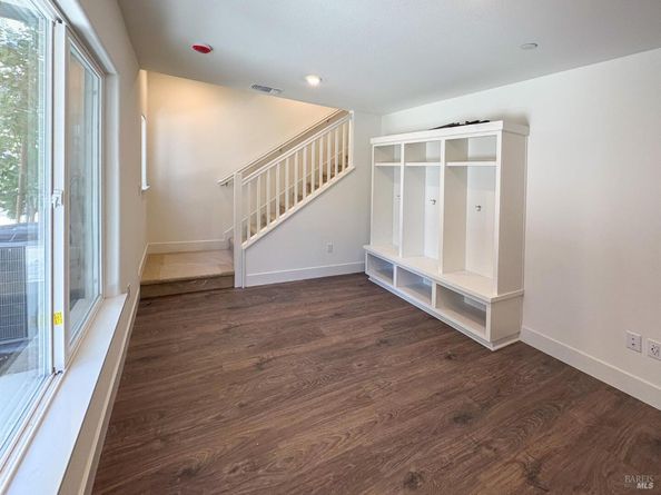 2296 Village Loop, Pinole CA 94564