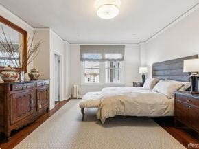 1100 Sacramento Street 302, San Francisco CA 94108