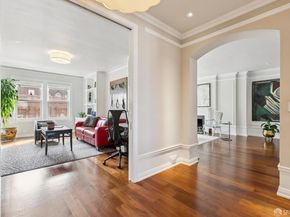 1100 Sacramento Street 302, San Francisco CA 94108