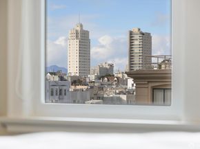 1100 Sacramento Street 302, San Francisco CA 94108