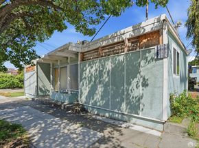 1382 B Street, Hayward CA 94541