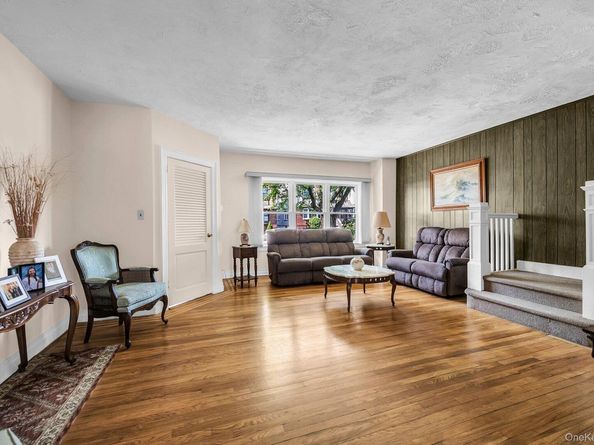 1832 Narragansett Avenue Avenue, Bronx NY 10461