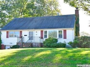 62 Murdock Street, South Huntington NY 11746