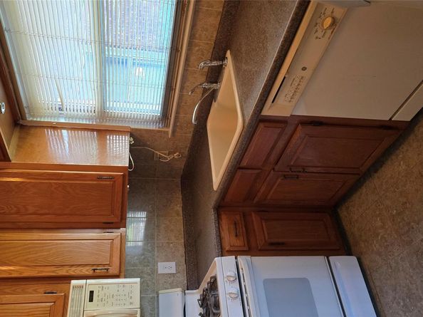 198-02 Pompeii Avenue 1 B, Hollis NY 11423