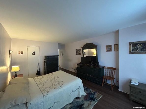 17-85 215 Street 1R, Bayside NY 11360
