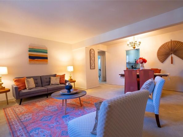 213-02 75 Avenue 2F, Oakland Gardens NY 11364