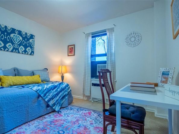 213-02 75 Avenue 2F, Oakland Gardens NY 11364