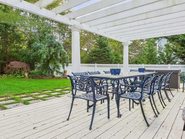 477 Montauk Highway, Westhampton Beach NY 11978