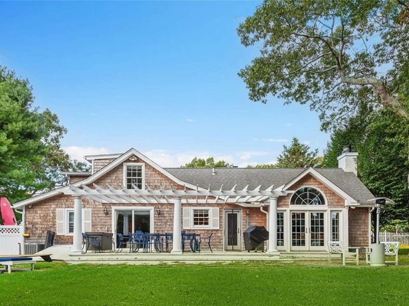 477 Montauk Highway, Westhampton Beach NY 11978