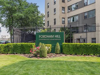 2 Fordham Hill Oval