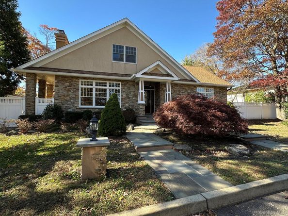 Undisclosed Address #876946, Farmingville NY 11738