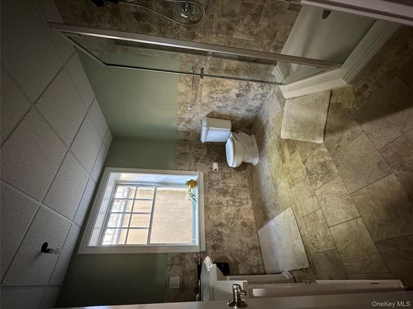 Undisclosed Address #876946, Farmingville NY 11738