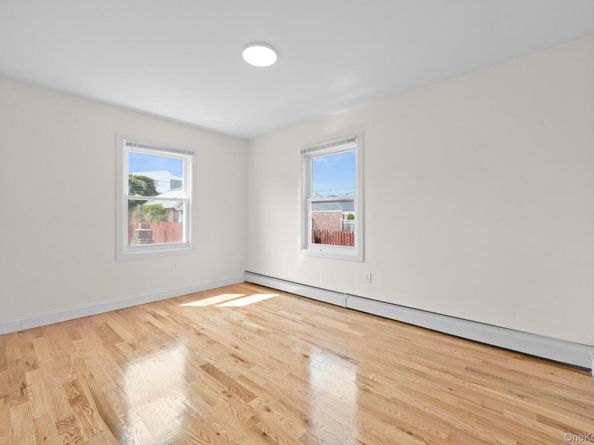 131-36 Francis Lewis Blvd, Laurelton NY 11413