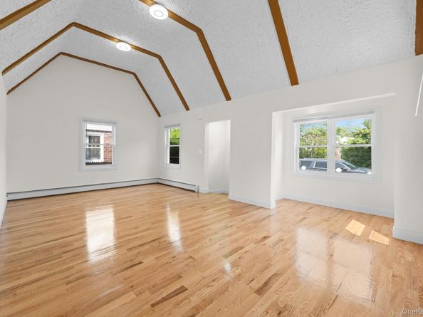 131-36 Francis Lewis Blvd, Laurelton NY 11413