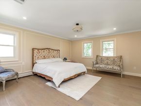 6 Victor Lane, Woodbury NY 11797
