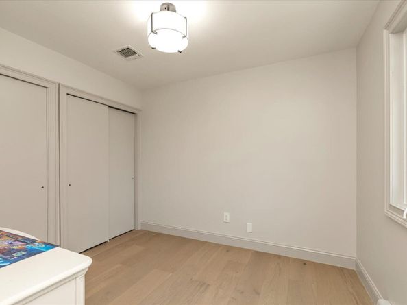 6 Victor Lane, Woodbury NY 11797
