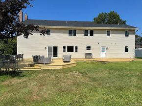 6 Victor Lane, Woodbury NY 11797